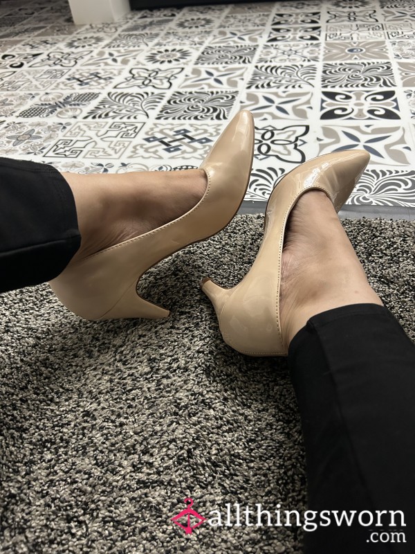Stinky & Sweaty Work Heels 🥵