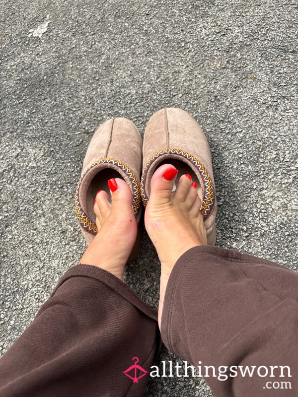 Stinky Sweaty Worn Ugg Style Shoes / Slippers