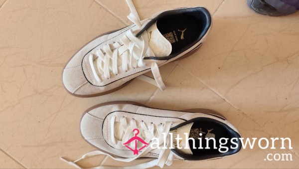 Stinky Used Puma Sneakers