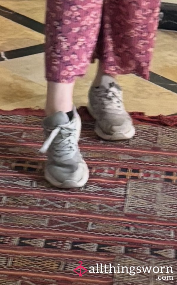 Stinky, Well Worn Trainers✨