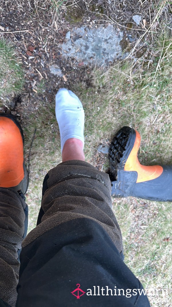 Stinky White Ancle Socks