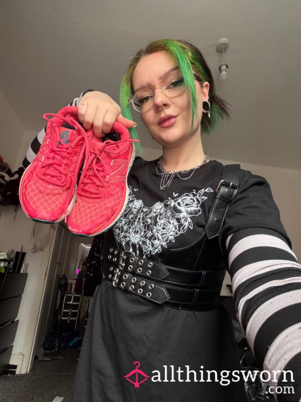 ⛓️ Stinky Worn Out Running Shoes ⛓️ - Over Ten Years Of Wear, Disgustingly Delectable Stench