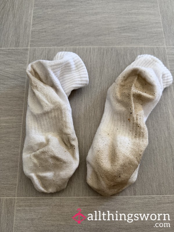 Straight Off These MILF Toes And Into Your Desperate Mouth🤤