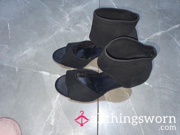 Strappy Black Well Worn Heels 👠 Comes With Extra 7day Wear With Video