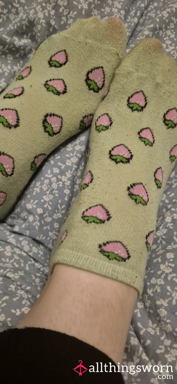 Strawberry Ankle Socks 🍓