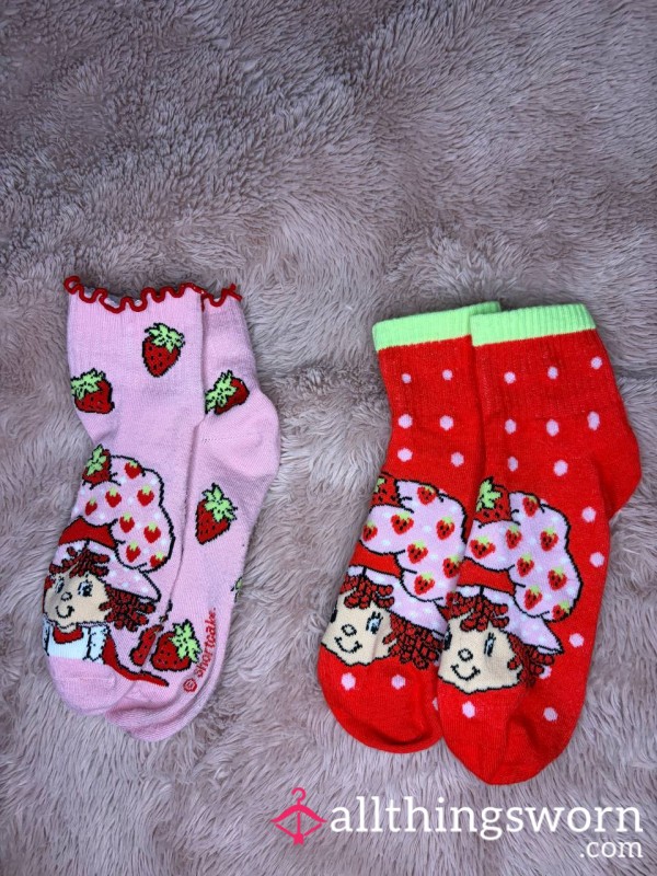 STRAWBERRY SHORTCAKE SOCKS 🍓🍰