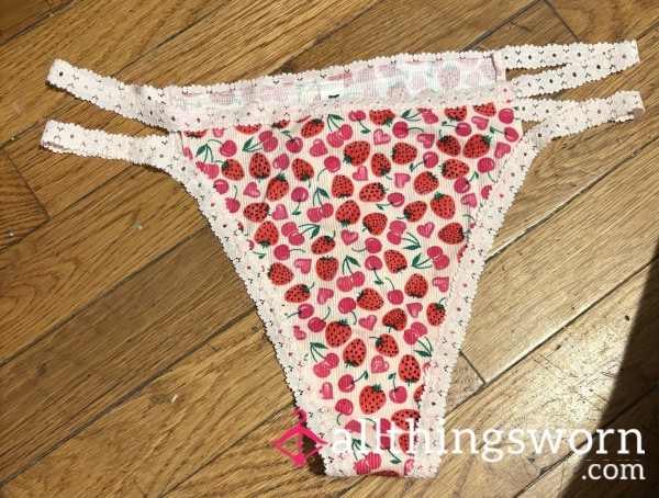 Strawberry/cherry VS Thong