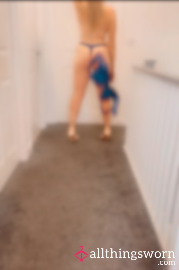 Strip Tease – Slow, Sultry & Seductive