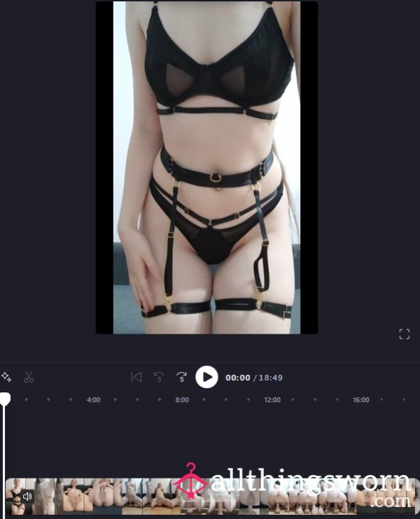 Strip With Fingering And Big Di**o Riding