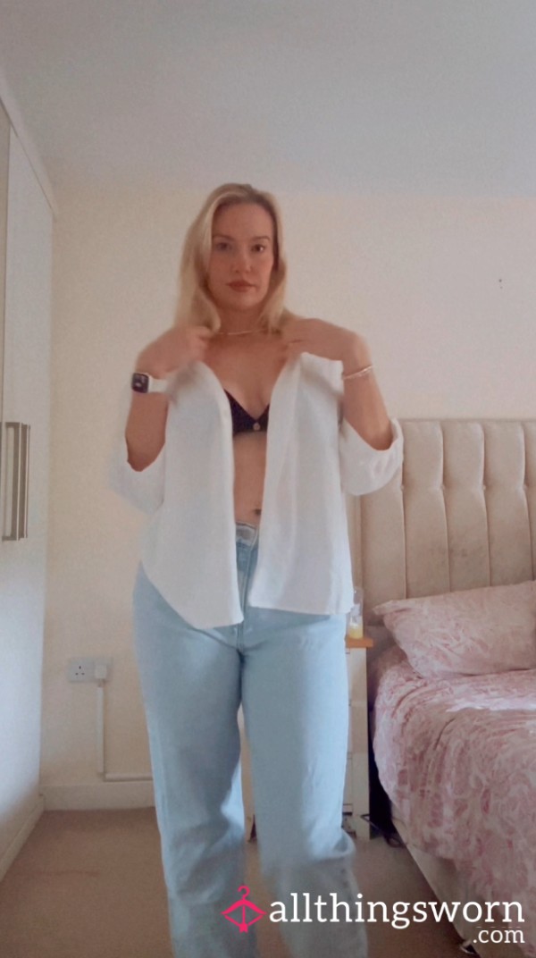 Stripping To My Underwear & Oiling My B**bs