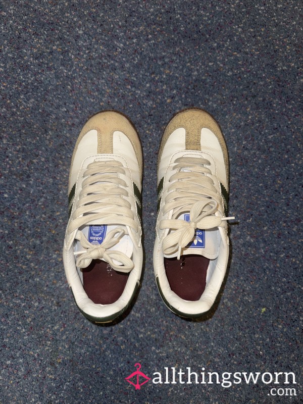 STRONG Adidas Sneakers