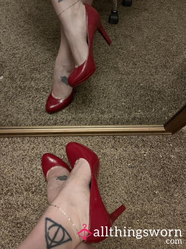 Strong Feet In Red Heels