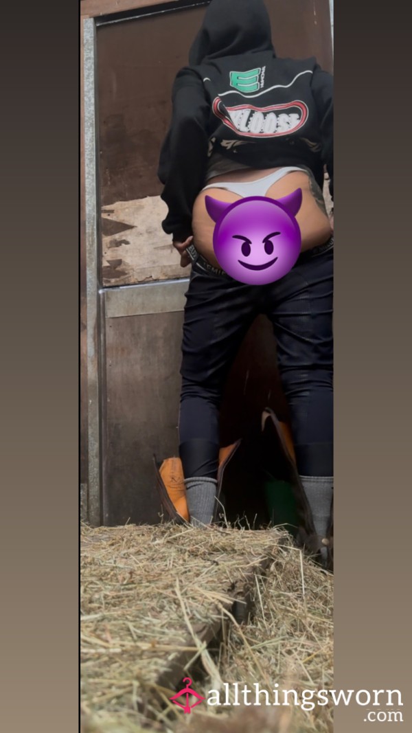 Struggling To Get My Breeches Over My Fat A**🤭