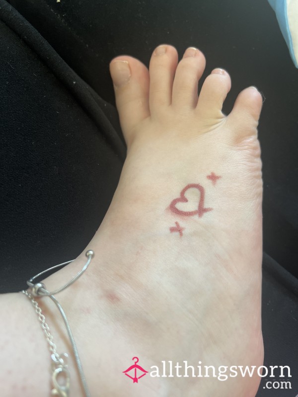 Stuff On My Toes