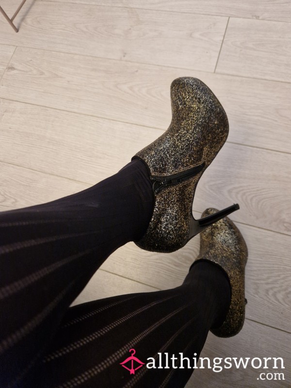 Stunning Gold Glitter Christmas Boots