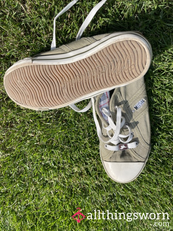 Stylish Mustang Sneakers.