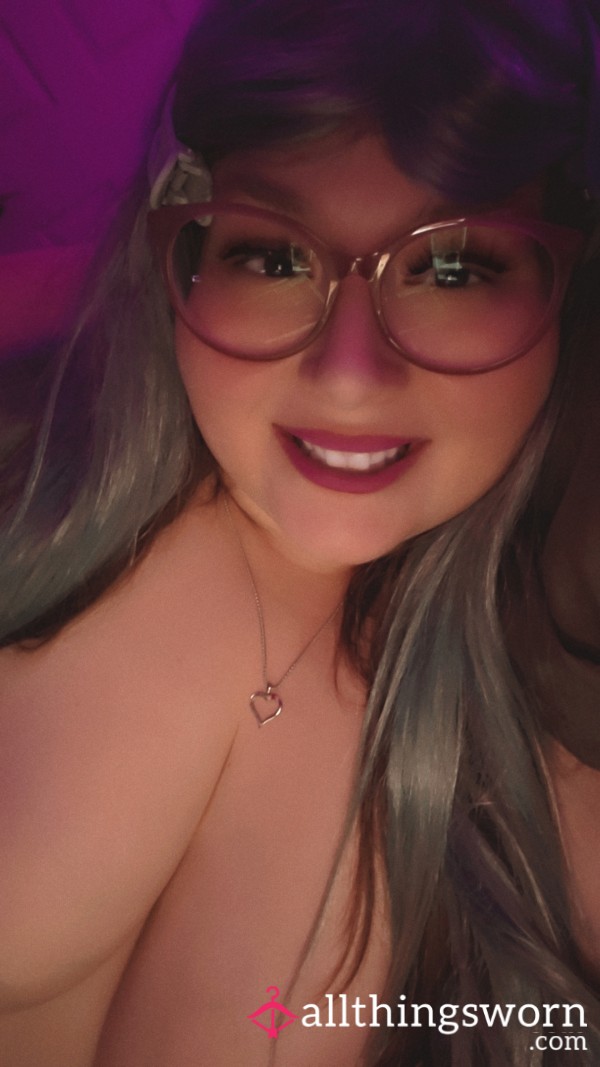 SUCK ON MY TITS!💋