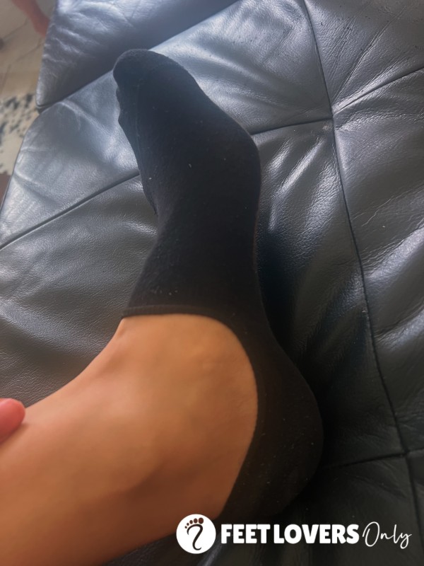Sultry Low-Cut Black No-Show Socks 👣🖤