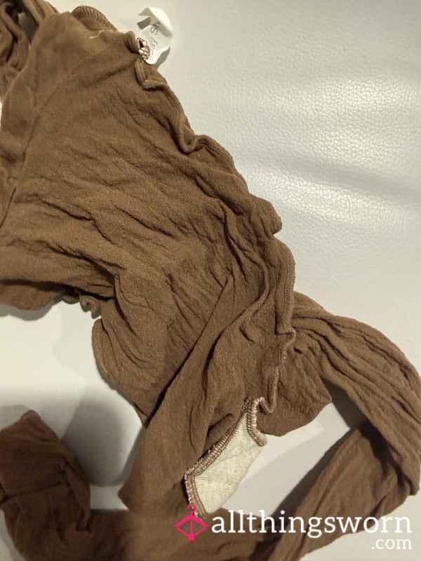 Sultry Smooth Pantyhose Worn All The Way To Taiwan