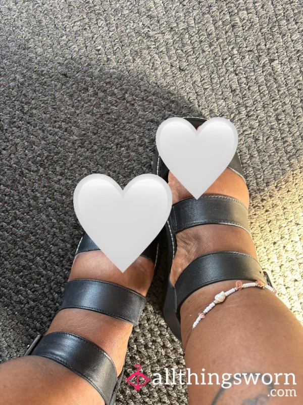 Summer Toes In Sandals