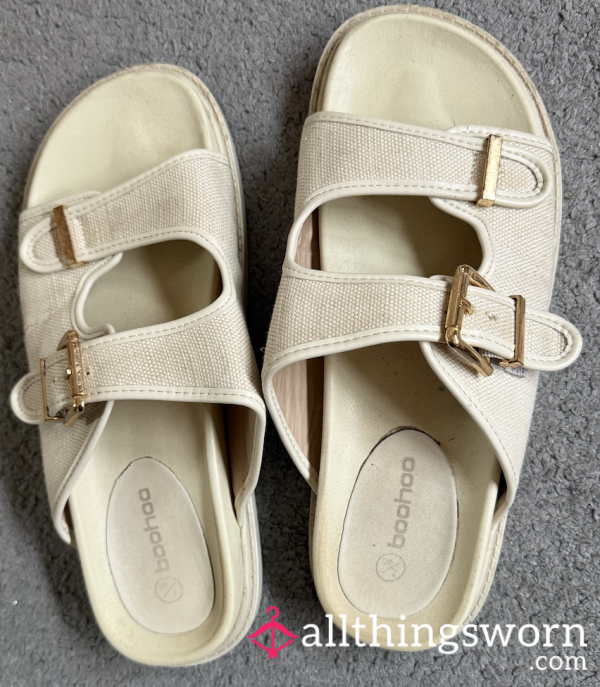 Sun-Kissed Holiday Sandals – Worn & Ready For You! ☀️👡💋