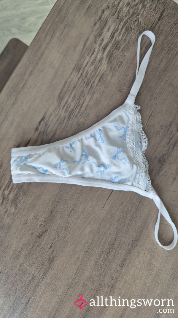 Sunbathing Thong Still Looking Lush 🩵