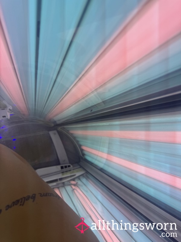 Sunbed Pics😈