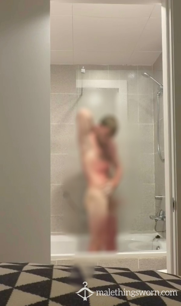 Sunburnt Lad Shower Video – Long 6+ Minute Clip