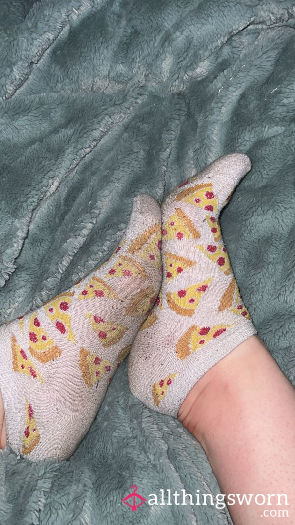 Super Cute And VERY Worn Pizza Socks✨🍕