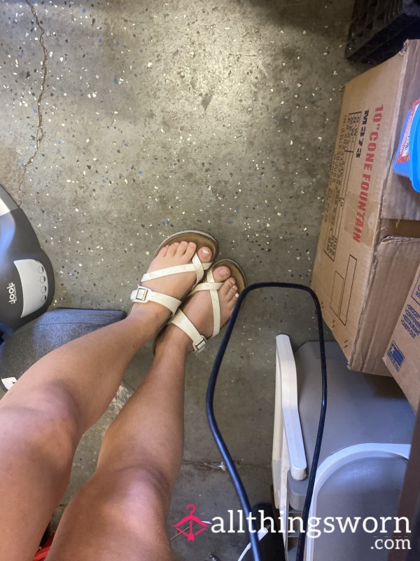 Super Dirty White Birkenstocks