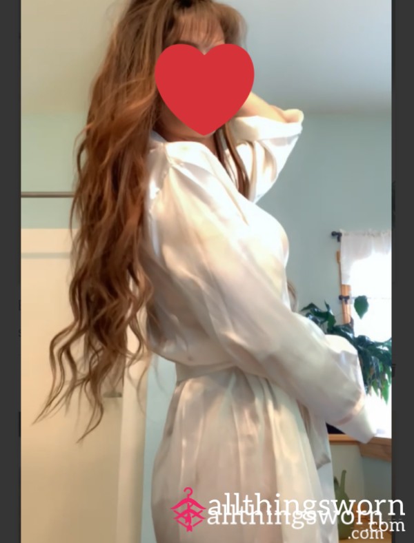 Super S**y, White Silk/satin Robe!! 💋🥵💯😍 Says Bride On The Back—-😘😍💯💋 Super S**y For Any Occasion—-or A Sissy Special!! 💕💋💯😍