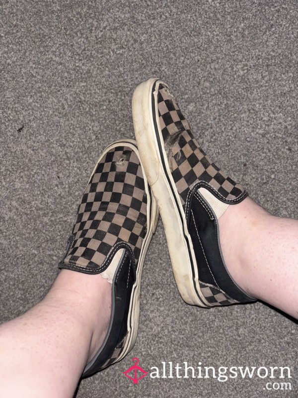 Super Smelly Old Vans😍