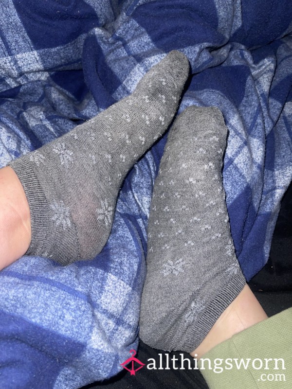 Super Smelly Socks Worn On Shift 🧦