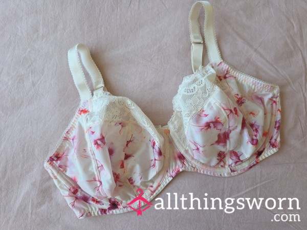 Super Soft And S**y 38G Bra 🌺