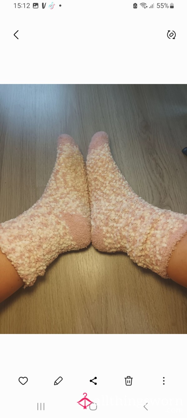 SUPER SOFT FLUFFY BED SOCKS