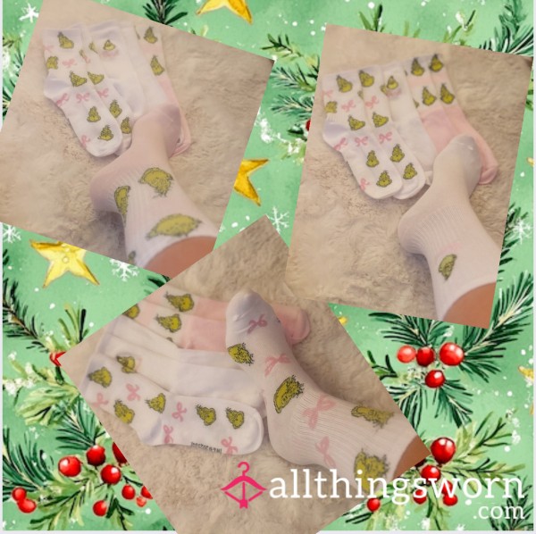 Super Soft Grinch Crew Socks 😍