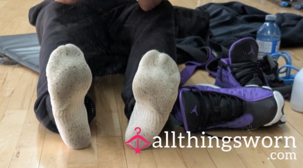 Super Stinky Nike Crews