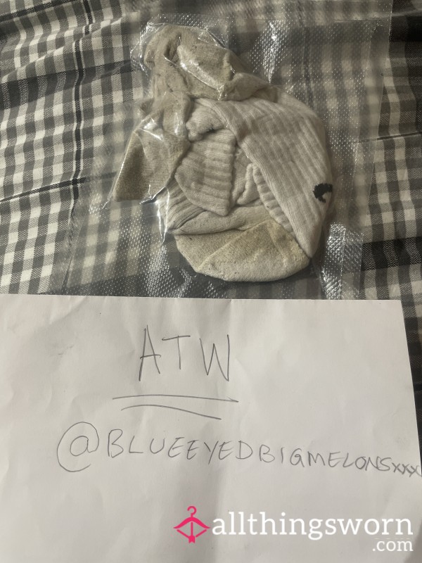 Super Super Smelly NIKE Gym Socks