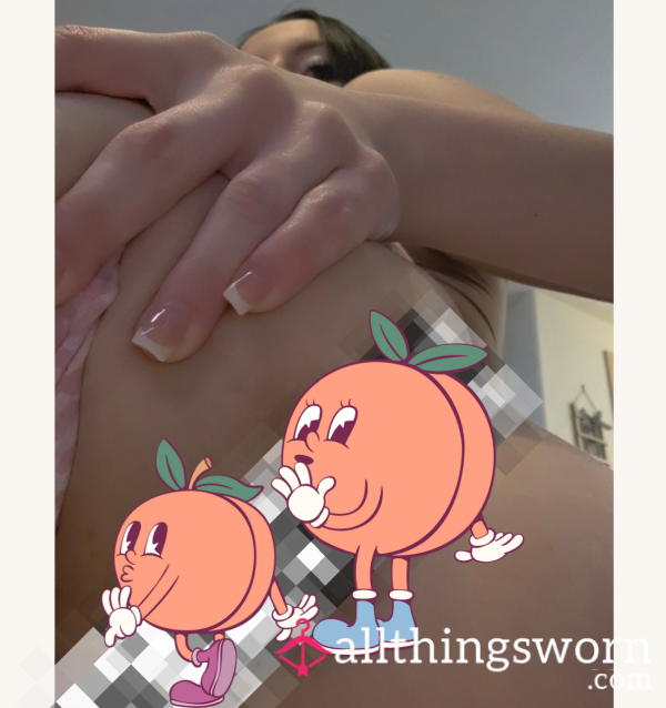 Super Up-close Nude A**hole Winking