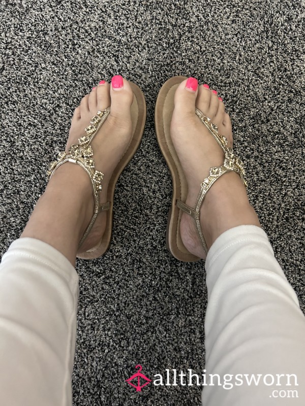 Super Worn Gold Sandals 🥵🥵