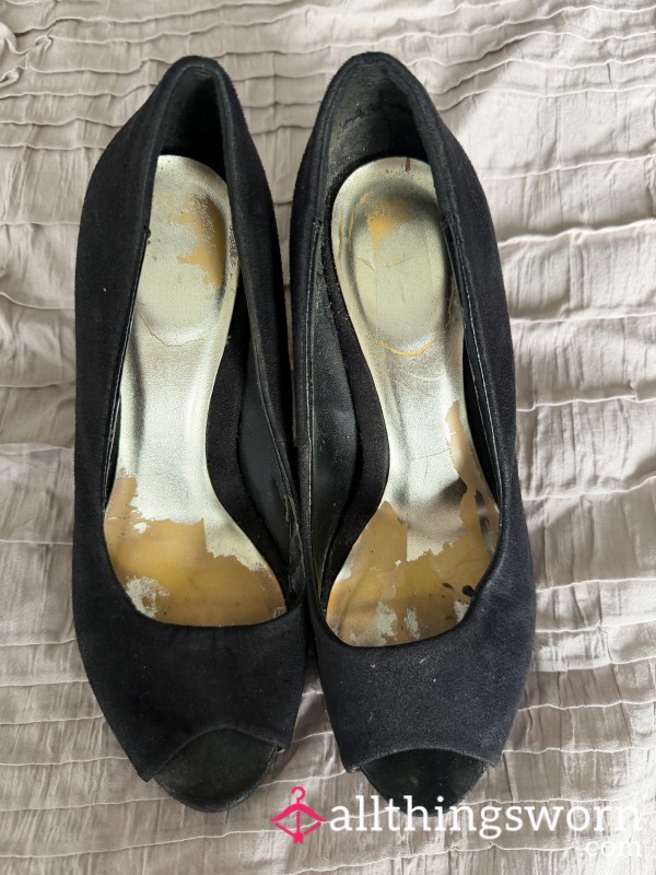 Sweat-Soaked Black Heels 👠
