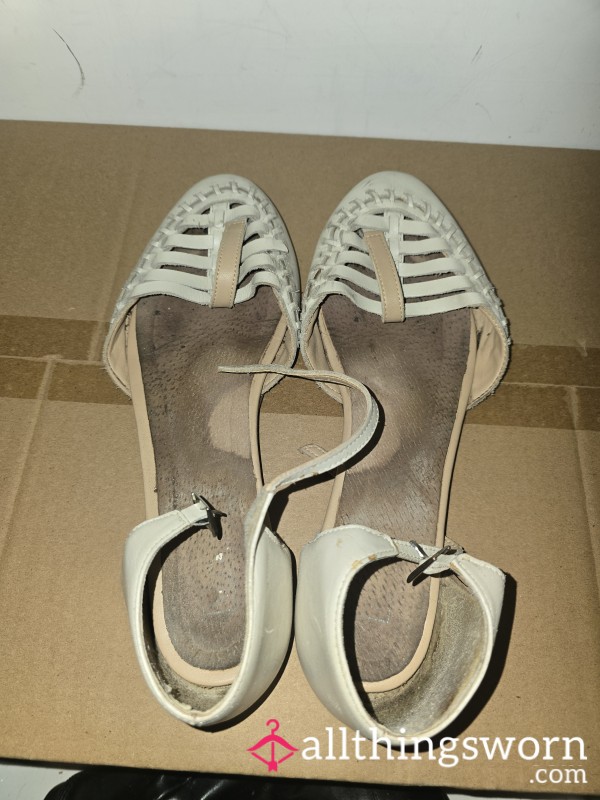 SWEAT SOAKED FLATS