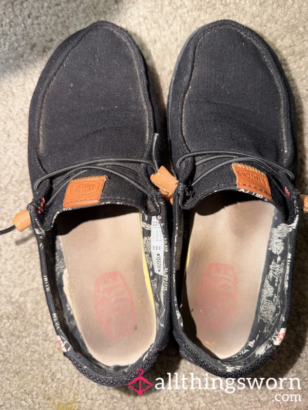 (New Insoles) Sweaty And Stinky Hey Dudes , Worn With No Socks And Worn For More Than 8 Hours Often ( Black Heydudes)