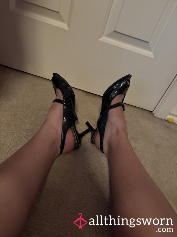 Sweaty Beat Up Women’s Work Heels 💦