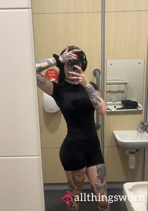 Sweaty Black Compression Shirt🖤