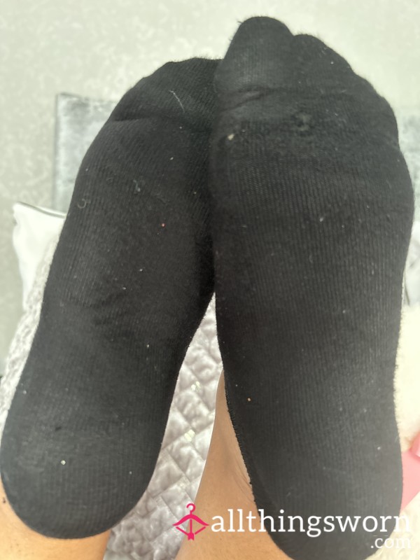 Sweaty Black Cotton Trainer Socks