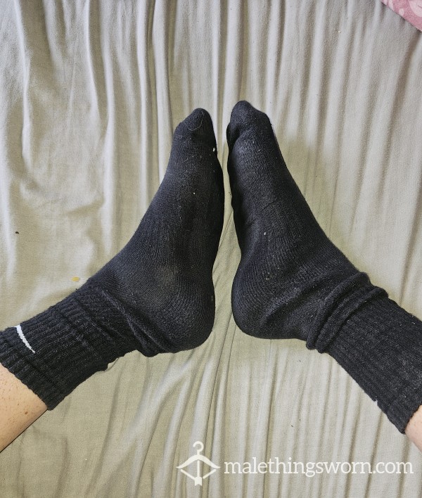 SWEATY BLACK NIKE SOCKS