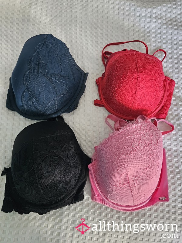 Sweaty Bras Worn In The Hot Weather