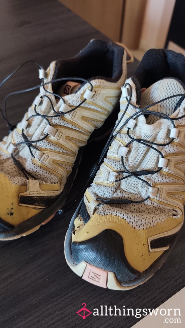 Sweaty Destroyed Used Salomons