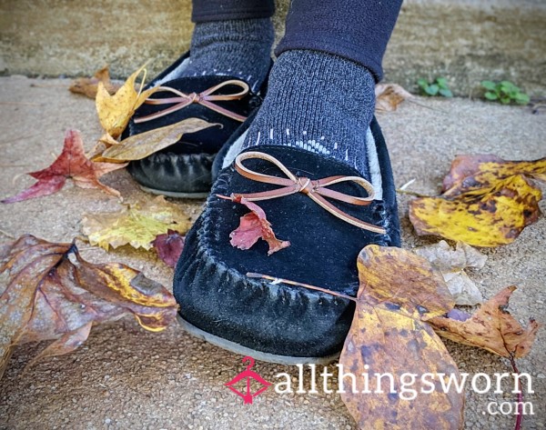 Sweaty Feet = Stinky Slippers